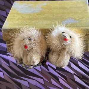 Vintage 1950's Mink and Faux Pearl Sweater Clip / Sweater Guard